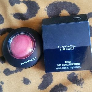 MAC Blush Mineralize